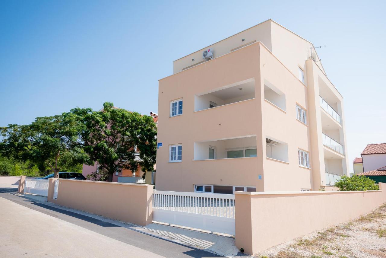 Apartments Sandrina 브르시 외부 사진