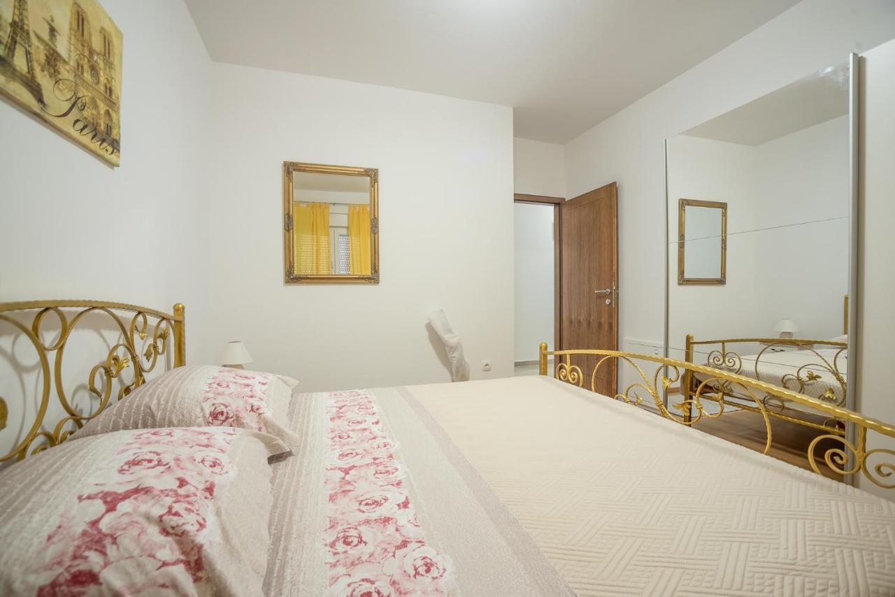 Apartments Sandrina 브르시 외부 사진