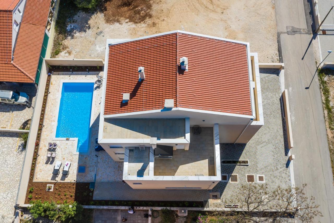Apartments Sandrina 브르시 외부 사진