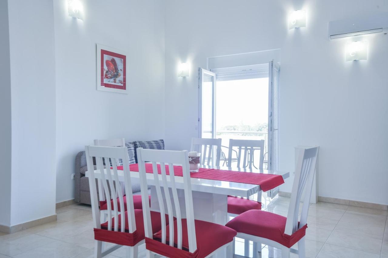 Apartments Sandrina 브르시 외부 사진