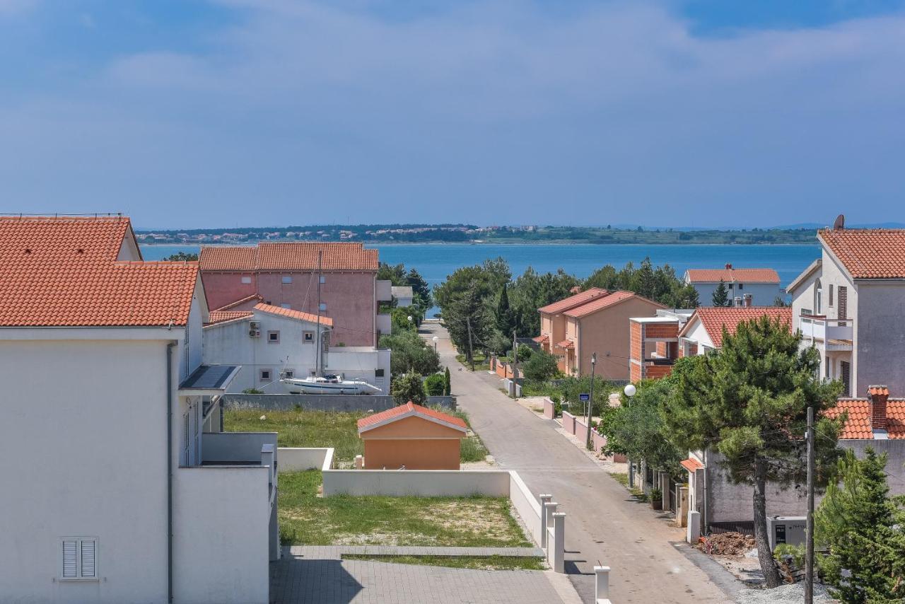 Apartments Sandrina 브르시 외부 사진